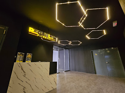 Republic Fitness KK, Centre Point Sabah - Kota Kinabalu 2 AF1QipN2BmpupNJGALBSur7ptLEoOc6EyvtQXUDuewSZw408 h306 k no